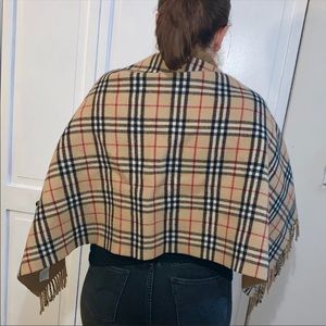 Burberrys Scarf Shawl 100% Wool